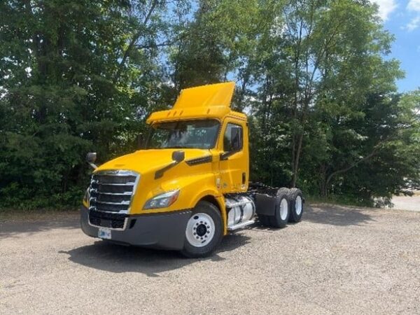 2019 FREIGHTLINER CASCADIA 126